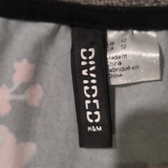 H & M Floral Dress‎ - Picture 5 of 5